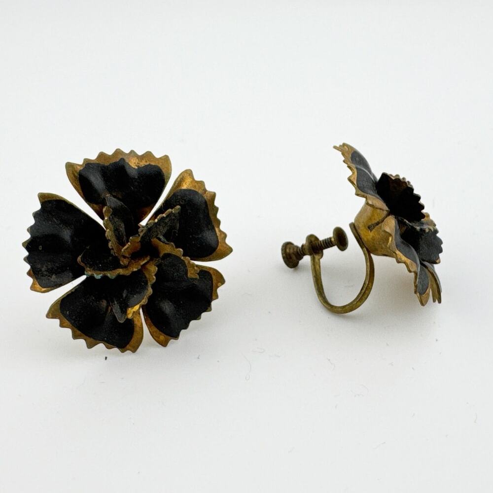 Vintage Black Enamel Flower Screw Back‎ Earrings Mid Century Floral Jewelry